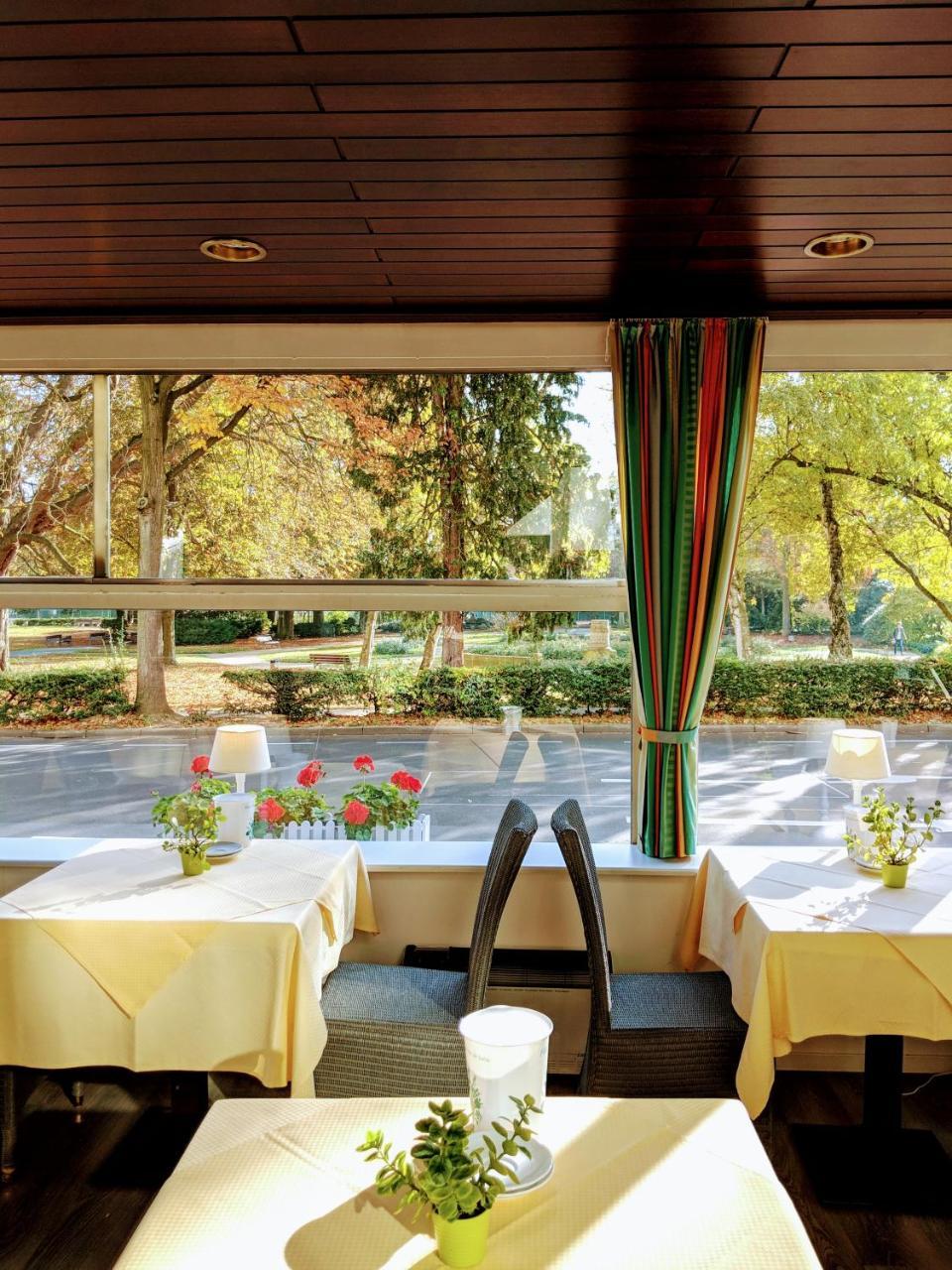 Hotel Eden Am Kurpark Bonn Exteriör bild